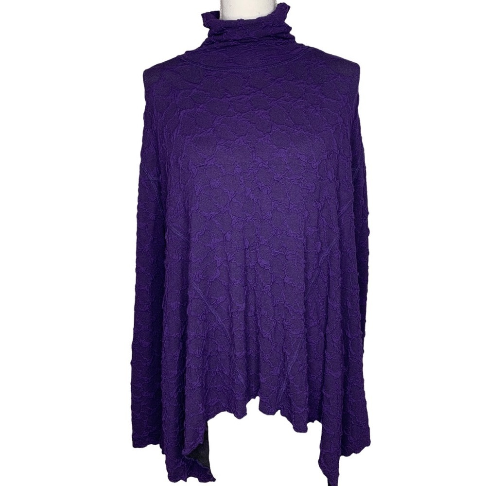 Sno Skins Top